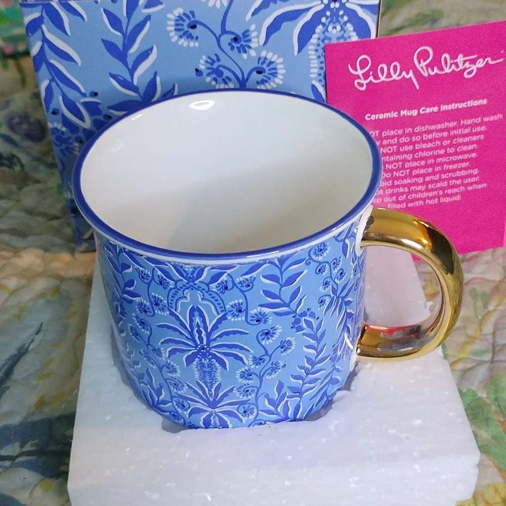 Lilly Pulitzer Mug And Sleep Mask - Picture 3 of 4